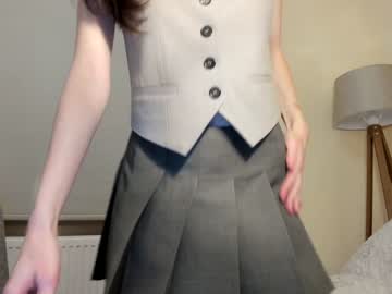 latina cam girl snowww_white image #3629693