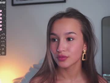 latina cam girl elizabeth_digi image #2397520