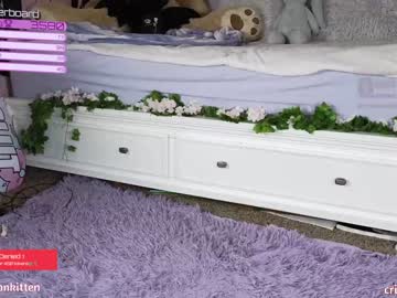 latina cam girl crimsonkitten image #3785389