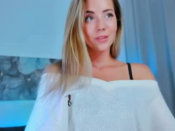 latina cam girl emmi_rosee image #1725528