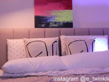 latina cam girl ella_twinkle image #3668446