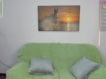 latina cam girl caseylucious image #1294700