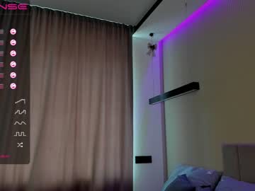 latina cam girl angella_kleee image #1073257