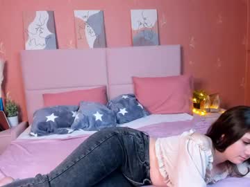 latina cam girl myrtlevanse image #1459276