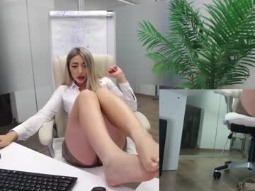 latina cam girl babesgowild image #3107795