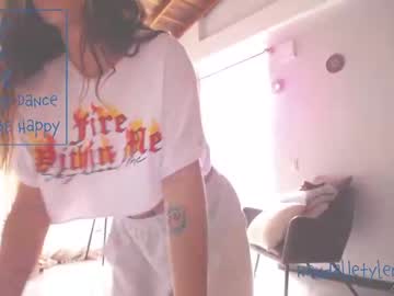 latina cam girl kendalltyler image #289789