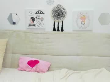 latina cam girl alanamilk image #2296045