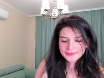 latina cam girl elaanna image #2897283