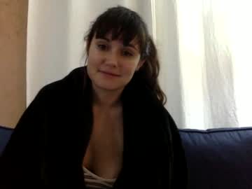 latina cam girl ericarae91 image #1609157