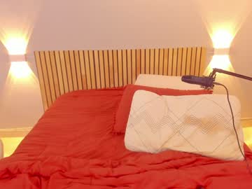 latina cam girl little_effy18 image #2414977