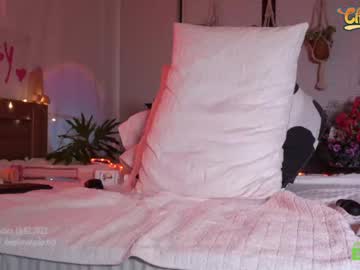 latina cam girl _deepthroatgalactica image #2499741