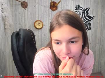 latina cam girl shy__mia image #298608