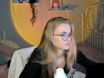 latina cam girl linellali image #1642926