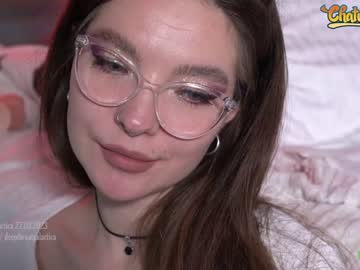 latina cam girl _deepthroatgalactica image #2675927