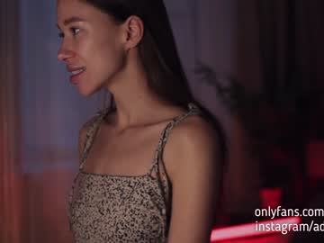 latina cam girl adelelove image #398756