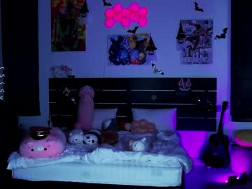 latina cam girl madnessalise image #3754329
