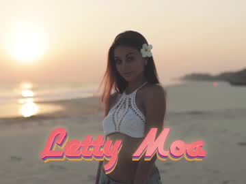 latina cam girl lettymoa image #1115338