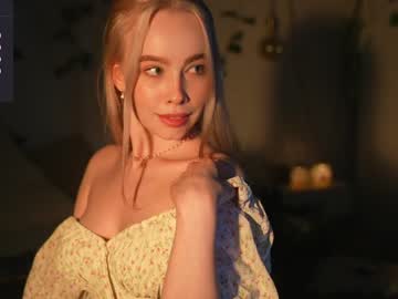 latina cam girl mother__of__dragons image #3710236