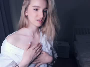 latina cam girl love_lovess image #3252671