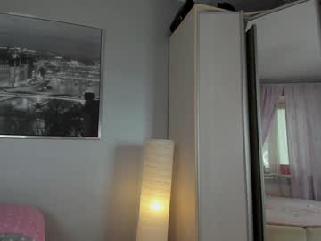 latina cam girl _mito_69 image #3139794