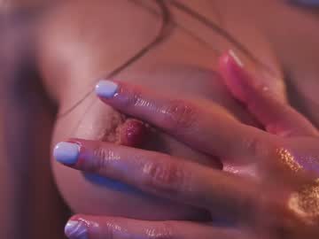 latina cam girl lucie_beltran image #4115427