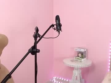 latina cam girl little_effy18 image #1233790