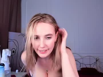 latina cam girl shine_luna image #2565683