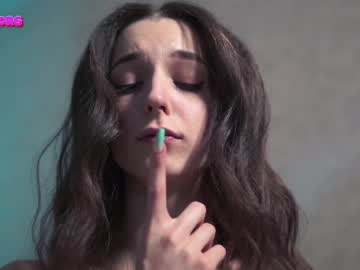 latina cam girl angels_kiss image #2761452