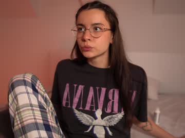 latina cam girl aria_diaz image #4392458