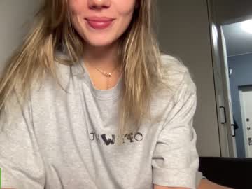 latina cam girl angel_from_sky image #4074584
