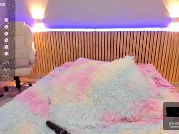 latina cam girl little_effy18 image #4267501