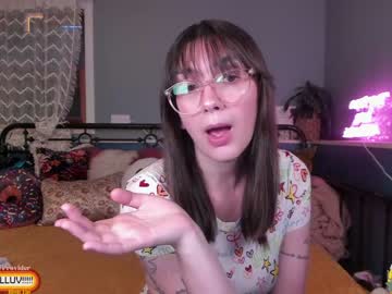 latina cam girl daydreamur_gurl image #4596821