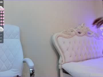 latina cam girl akura_01 image #2516156