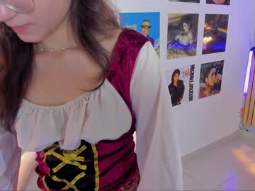 latina cam girl little_effy18 image #3692445