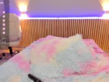 latina cam girl little_effy18 image #4267408