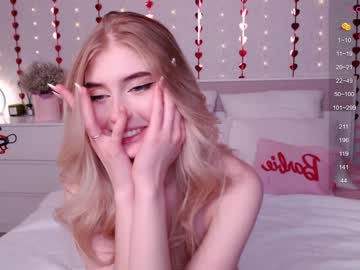 latina cam girl vonnalein image #4400044