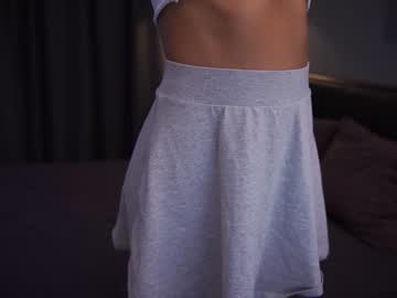 latina cam girl tessarosse_ image #3747393