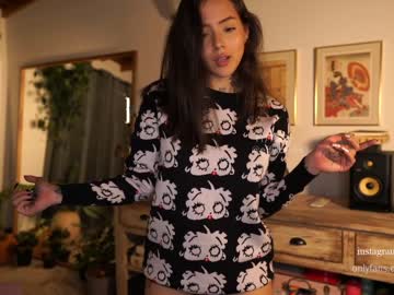 latina cam girl effyloweell image #291773