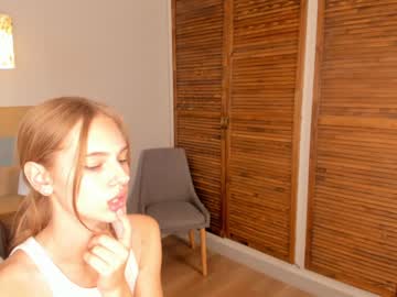 latina cam girl kellanflowers image #3509098