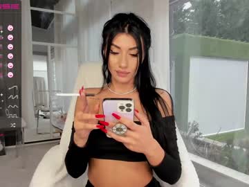 latina cam girl miss_diamond__ image #2569791