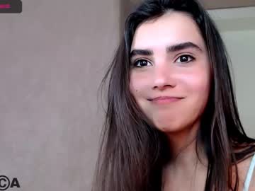 latina cam girl nika_la image #939292