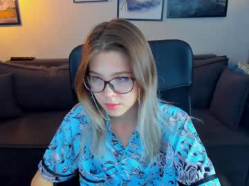 latina cam girl lisa_roses image #2215021