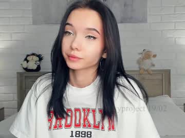 latina cam girl riskyproject image #4247523