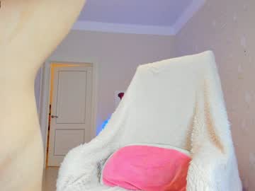 latina cam girl yuki_04 image #1854175