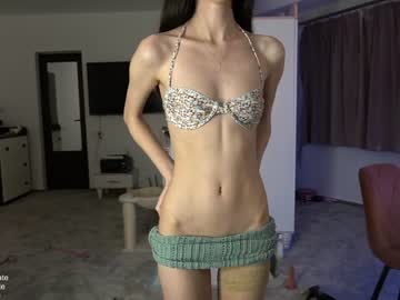 latina cam girl petitegonwild image #4559237