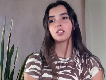 latina cam girl nika_la image #1843385