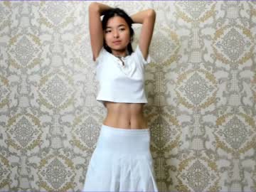 latina cam girl shy__kira image #3347259