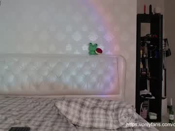 latina cam girl _mllymoore_ image #1517975