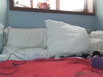 latina cam girl lilrosiedoll image #4189949