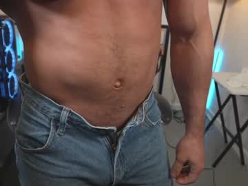 latina cam man hotmuscles6t9 image #1143183